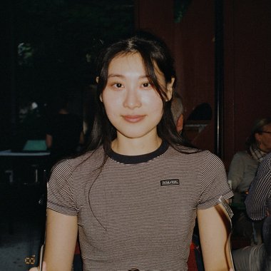 Lee E. - Freelance Motion Graphic Designer