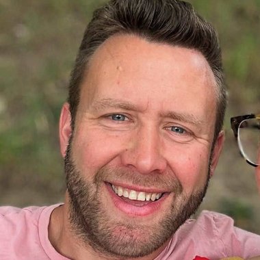 Richard C. - Freelance Community Manager