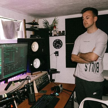 Matheo D. - Freelance Music Producer