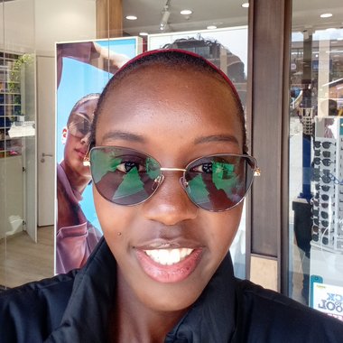 Nkatha k. - Freelance 1st Assistant Director