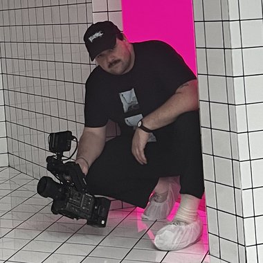 RobbieRacine - Freelance Video Editor
