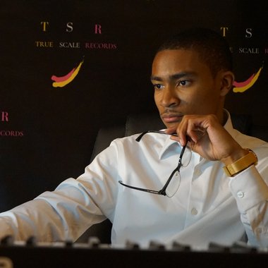 Phil G. - Freelance Singer