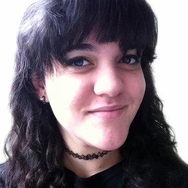 Fabiola G. - Freelance Graphic Designer