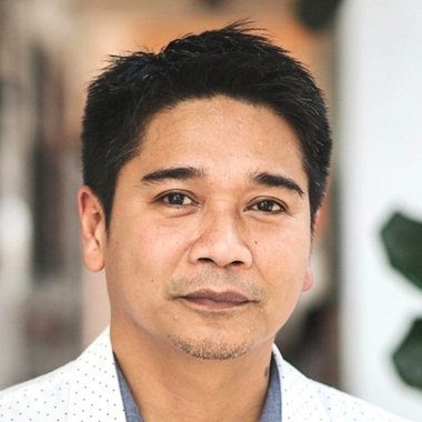 Oscar S. - Freelance Web Developer