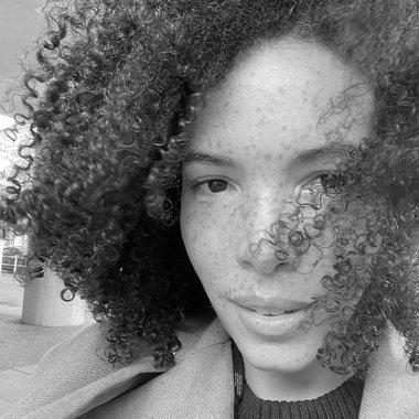 Luvi - Freelance Motion Graphic Designer