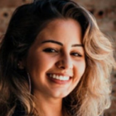 Hana D. - Freelance Front End Developer