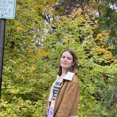 annabelle b. - Freelance Artist