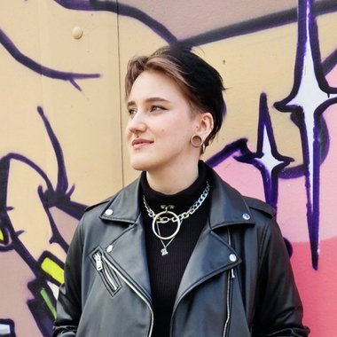 Aleks K. - Freelance Graphic Designer