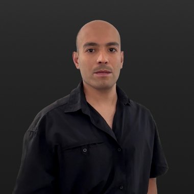 Alfredo H. - Freelance Graphic Designer
