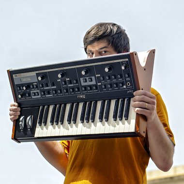 Christian N. - Freelance Singer