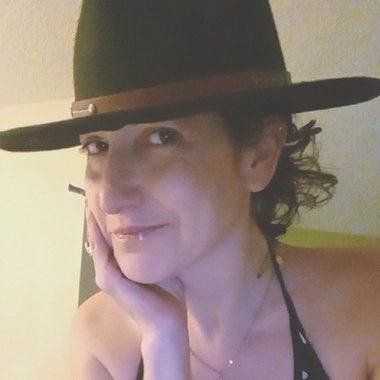 Maha A. - Freelance Singer