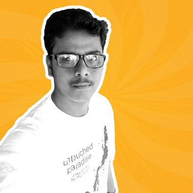 Karthinaveen - Freelance Graphic Designer