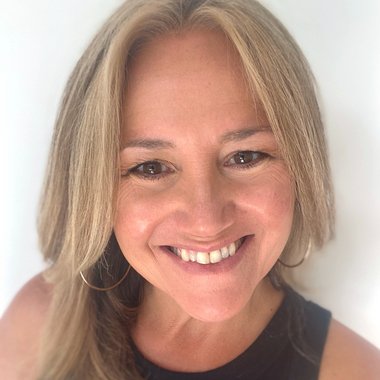 Monique E. - Freelance Designer