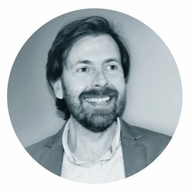 Chris H. - Freelance Graphic Designer