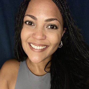 Julissa R. - Freelance Ux Designer