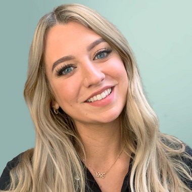 Sarah H. - Freelance Graphic Designer