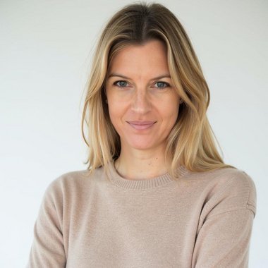 Isabelle K. - Freelance Product Marketer