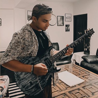 Alex K. - Freelance Musician