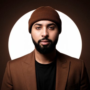 DARI Y. - Freelance AI Prompt Engineer