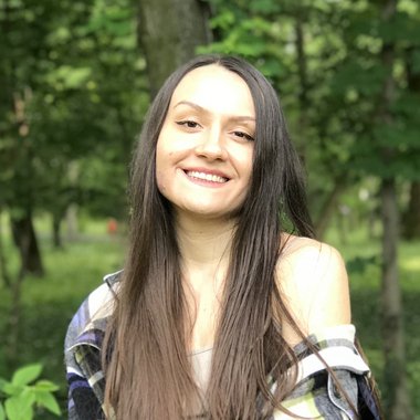 Diana M. - Freelance Video Editor