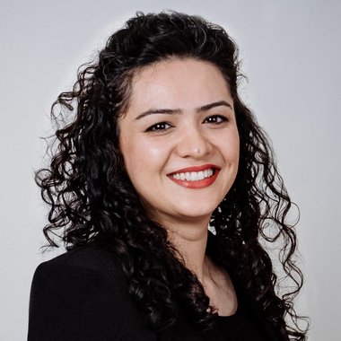 Hafsa T. - Freelance Graphic Designer