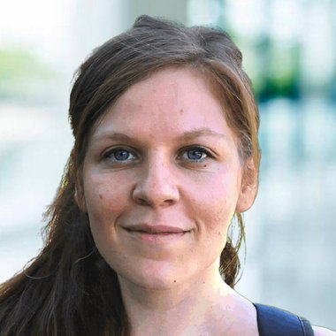 Aline C. - Freelance Web Developer