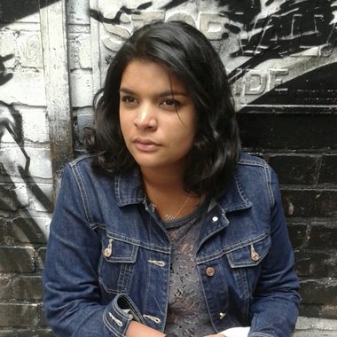 Inssiyah G. - Freelance Brand Designer