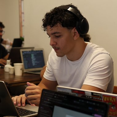 LUIZ A. - Freelance Ecommerce Developer