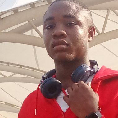 Godswill O. - Freelance Graphic Designer