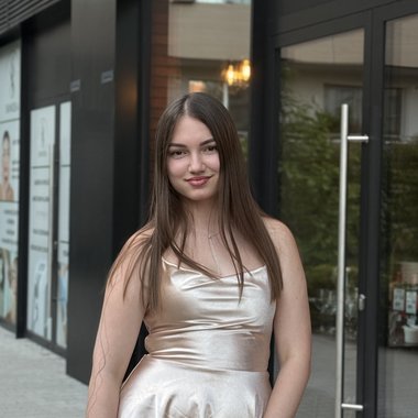 Anastasiia P. - Freelance Videographer