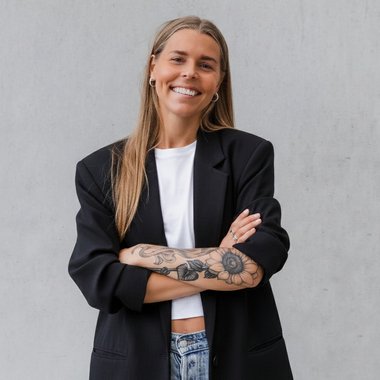 Lisa J. - Freelance Ui Designer