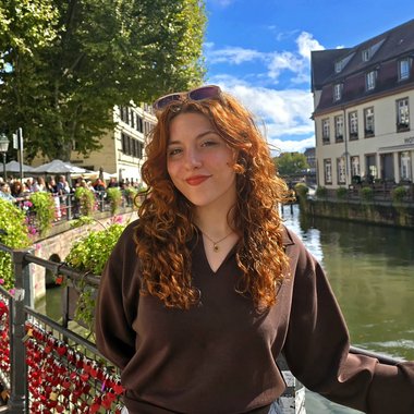 Francisca B. - Freelance Banner Ad Designer