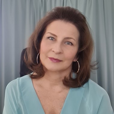 Irina P. - Freelance Textile Designer