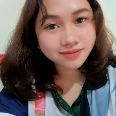 Eliza M. - Freelance Content Creator