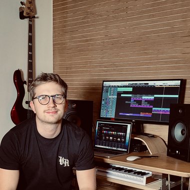 Martin V. - Freelance Music Composer