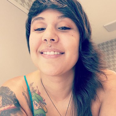 Zendaya H. - Freelance Brand Designer