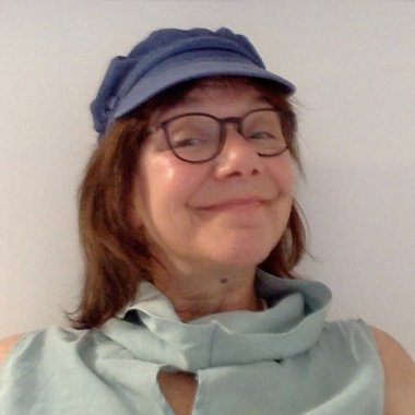 Julie S. - Freelance Content Creator
