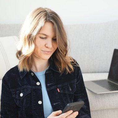 Hélène S. - Freelance Brand Designer