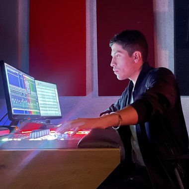 JESVS Q. - Freelance Dj