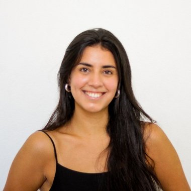 Guadalupe S. - Freelance Graphic Designer