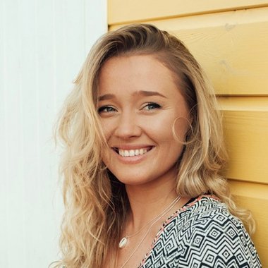 Holly S. - Freelance Copywriter