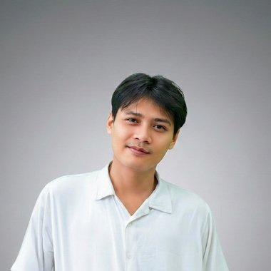 Deni A. - Freelance Digital Marketer