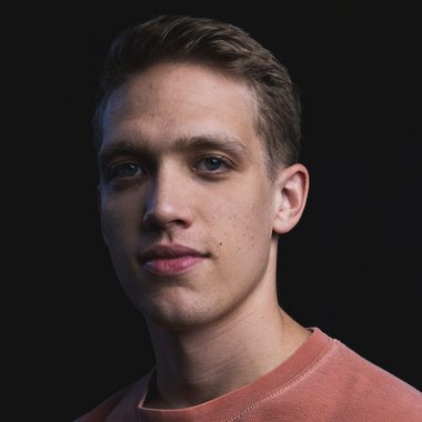 Samuel M. - Freelance Film Producer