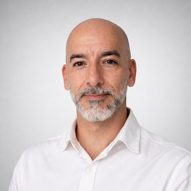Gustavo S. - Freelance Creative Director