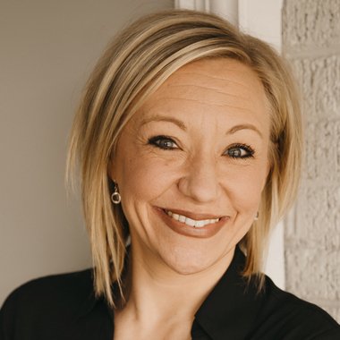 Lauren B. - Freelance Digital Marketer