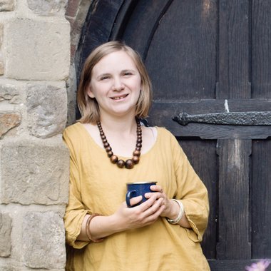 Amy P. - Freelance Graphic Designer