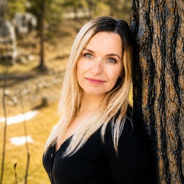 Elena Y. - Freelance Developer
