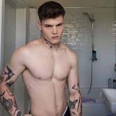 onlinebacarrat - Freelance Actor