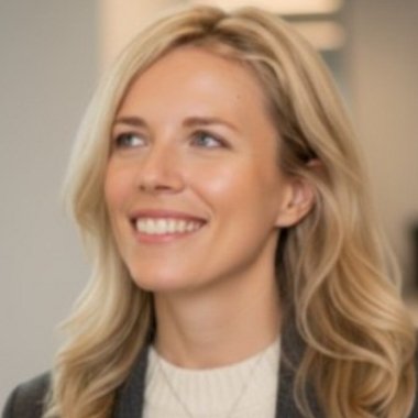 Francesca R. - Freelance Digital Marketer