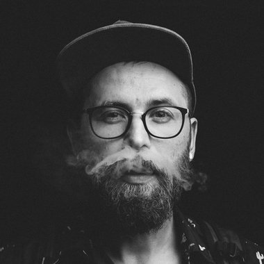 Mihai M. - Freelance Presentation Designer